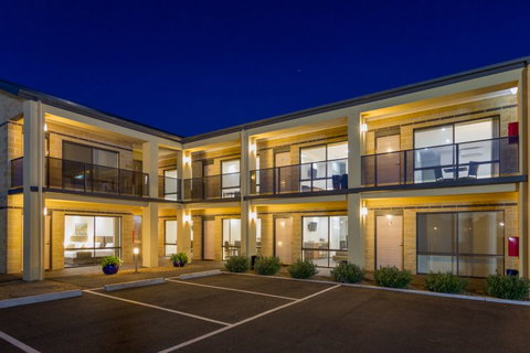 The Bay Motel - Safety Beach - Accommodation Bookings 5