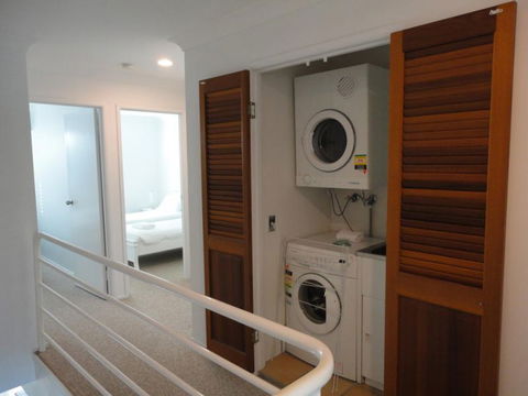 Noosa Entrance Waterfront Resort - Accommodation Bookings 9
