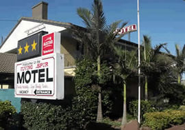 Flying Spur Motel - thumb 0