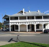 Commonwealth Hotel - Accommodation Bookings