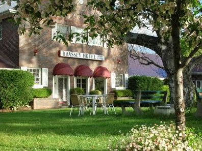 Brassey Of Canberra - Accommodation Bookings 0