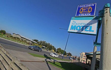 The Beachfront Motel - Accommodation Bookings 4