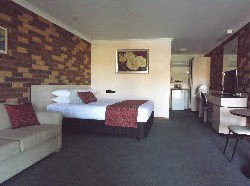 Highway Inn Motel - Accommodation Bookings 4