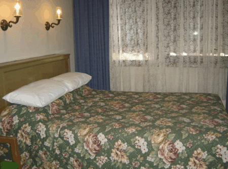 Burkes Hotel Motel - Accommodation Bookings 3