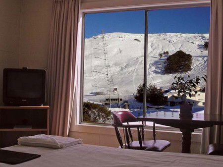 Falls Creek Hotel - Accommodation Bookings 1