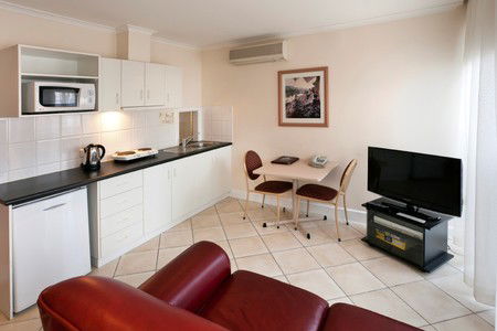 Best Western Ensenada Motor Inn And Suites - Accommodation Bookings 3