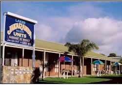Lakes Jakaranda Holiday Units - Accommodation Bookings 1