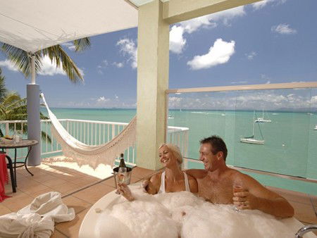 Coral Sea Resort - Accommodation Bookings 1