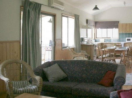 Glen Ayr Cottages - Accommodation Bookings 4