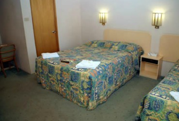 Oasis By The Lake - Accommodation Bookings 1