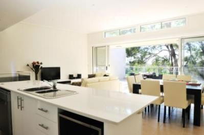 Absolute Beachfront Opal Cove Resort - Accommodation Bookings 3