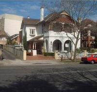Mclaren Hotel - Accommodation Bookings