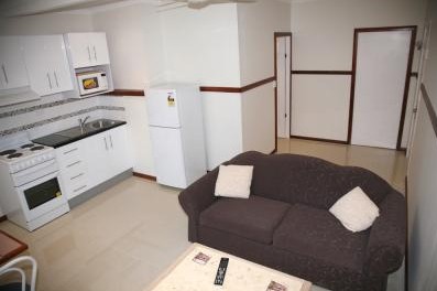Across Country Motor Inn - thumb 3