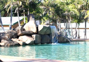 Merry Beach Caravan Park - thumb 0