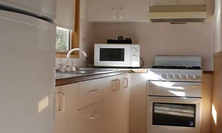 Merry Beach Caravan Park - thumb 1