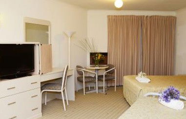 Motel 10 Motor Inn - Accommodation Bookings 2