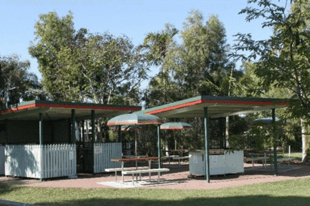 Cane Village Holiday Park - thumb 4