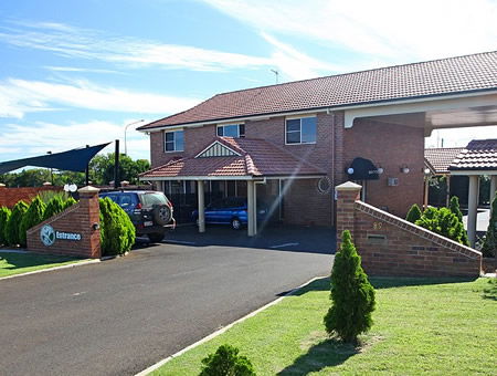 Cotswold Motor Inn - thumb 1