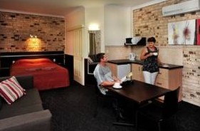 Highlander Motor Inn And Apartments - thumb 5