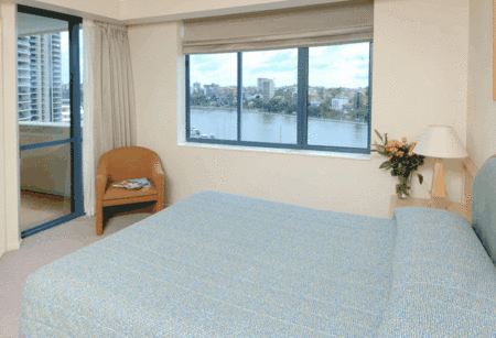 Central Dockside Apartments - thumb 1