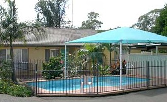 Flying Spur Motel - thumb 2