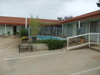 Country Comfort Cowra Countryman Motor Inn - Accommodation Bookings 3