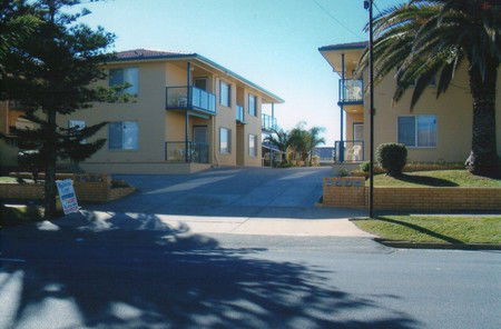 AA Madalena Court Holiday Apartments - Accommodation Bookings 0