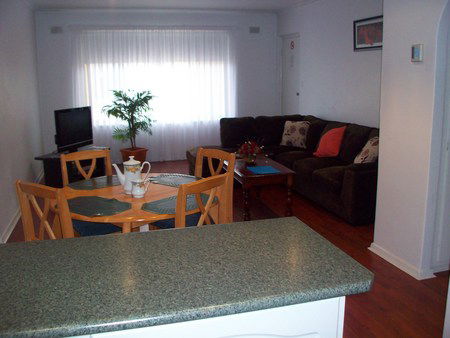 AA Madalena Court Holiday Apartments - Accommodation Bookings 2