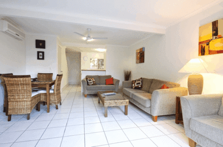 Pelican Beach Resort - Accommodation Bookings 3