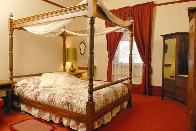 Accommodation Bookings