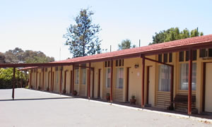 Golden Hills Motel - Accommodation Bookings 0