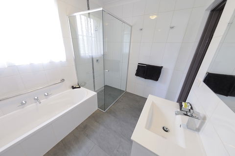 Greenvale Holiday Units - Accommodation Bookings 3