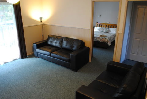 Lakes Entrance Country Cottages - Accommodation Bookings 1