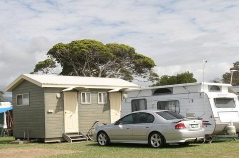 BIG4 Rollingstone Beach Caravan Resort - Accommodation Bookings 2