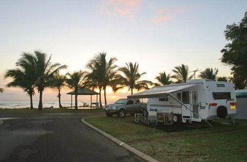 BIG4 Rollingstone Beach Caravan Resort - Accommodation Bookings 5