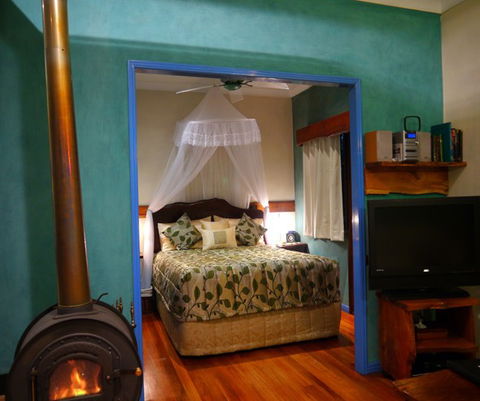 Lillypillys Cottages & Day Spa - Accommodation Bookings 1