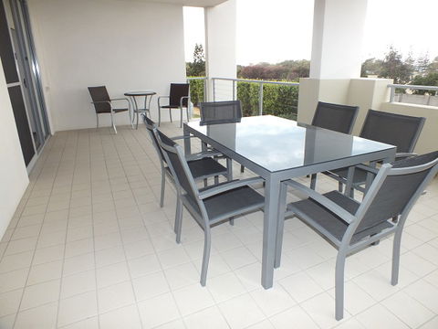 Pacific Marina Apartments - Accommodation Bookings 2
