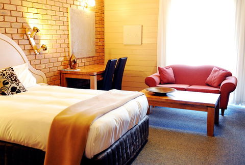 Quality Inn Colonial - Accommodation Bookings 3