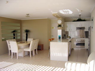 Beachfront Towers - Accommodation Bookings 9
