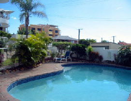 Estoril On Moffat Holiday Apartments - thumb 1
