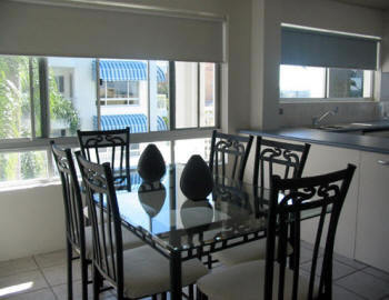 Estoril On Moffat Holiday Apartments - Accommodation Bookings 9