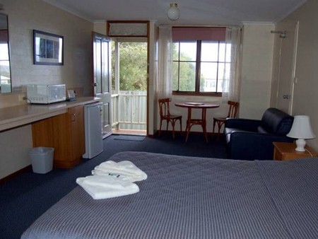 Lightkeepers Inn Motel - thumb 1