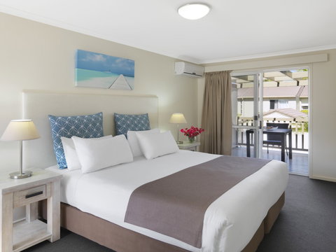 Oaks Oasis - Accommodation Bookings 3