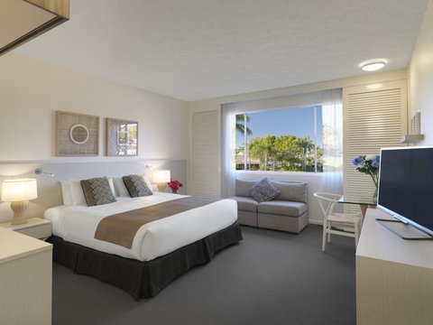 Oaks Oasis - Accommodation Bookings 4
