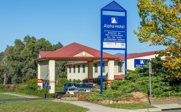 Alpha Hotel Canberra - thumb 0