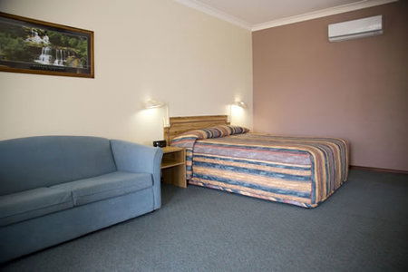 Cumberland Motor Inn - Accommodation Bookings 6
