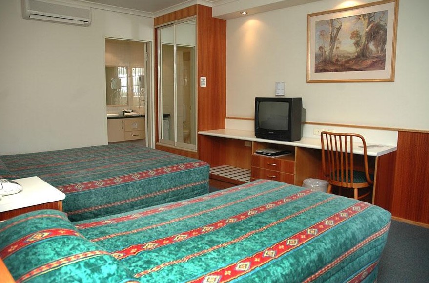 Nirebo Motel - thumb 1
