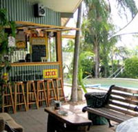 Backpackers By The Bay