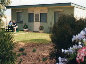 Oaklands Fishing Cottage - Accommodation Bookings 0