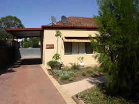 Loxton Smiffy's Bed And Breakfast (Sadlier Street) - Accommodation Bookings 0